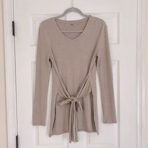 TeezHer | Beige long sleeve tie waist tunic. S/M.